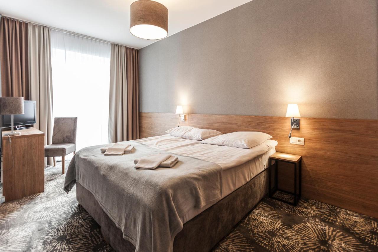 Hotel Alcest Z Widokiem Na Morze Rewal Exterior foto
