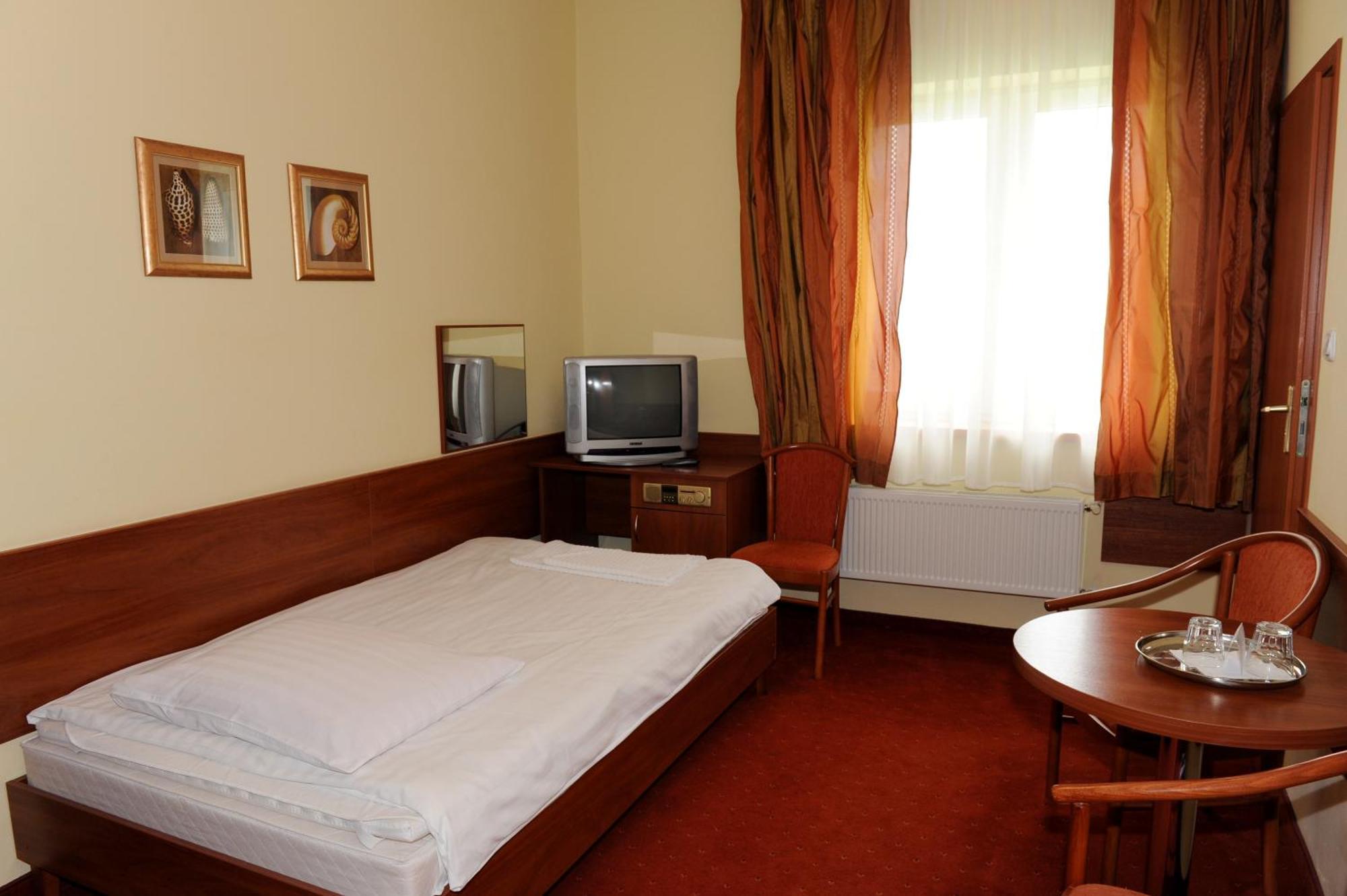 Hotel Alcest Z Widokiem Na Morze Rewal Exterior foto