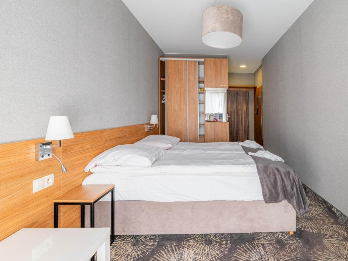 Hotel Alcest Z Widokiem Na Morze Rewal Exterior foto