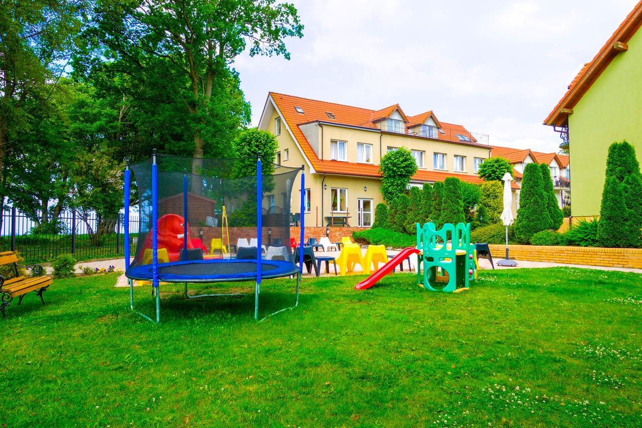 Hotel Alcest Z Widokiem Na Morze Rewal Exterior foto